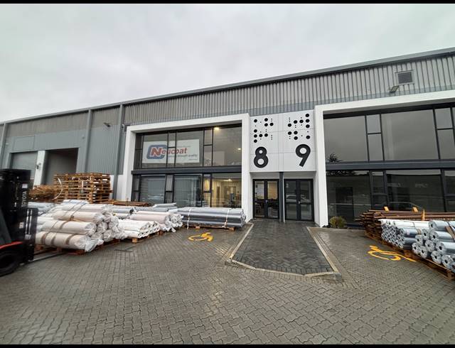 518M² WAREHOUSE TO LET IN STIKLAND INDUSTRIAL
